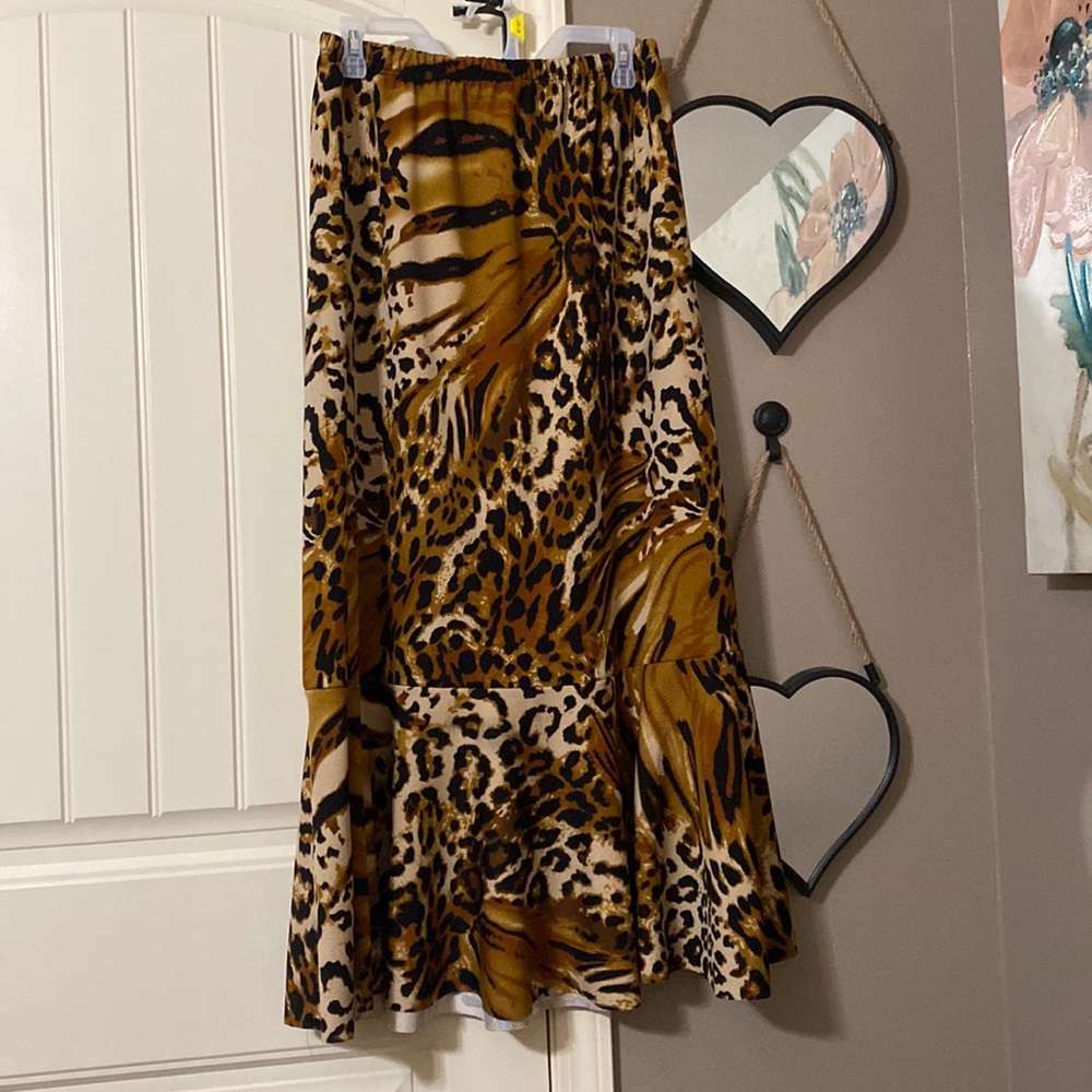 Brand new skirt